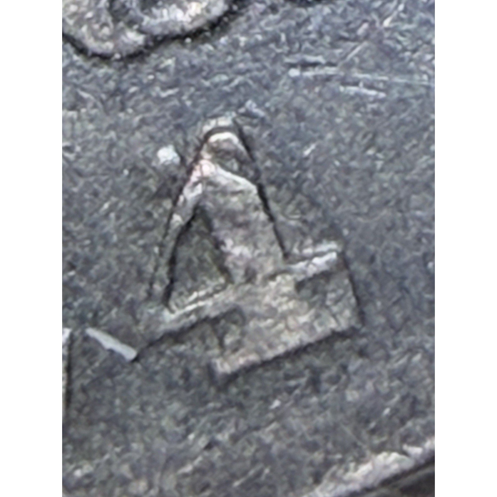 1824 4 Overdate Capped Bust Half Dollar overdate close detail